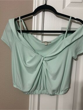 Express One Eleven Mint Green size Small